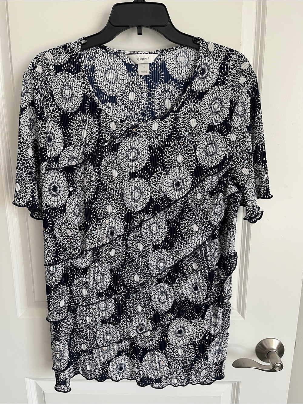Coldwater Creek Navy and White Floral Short Sleeve Layered Top